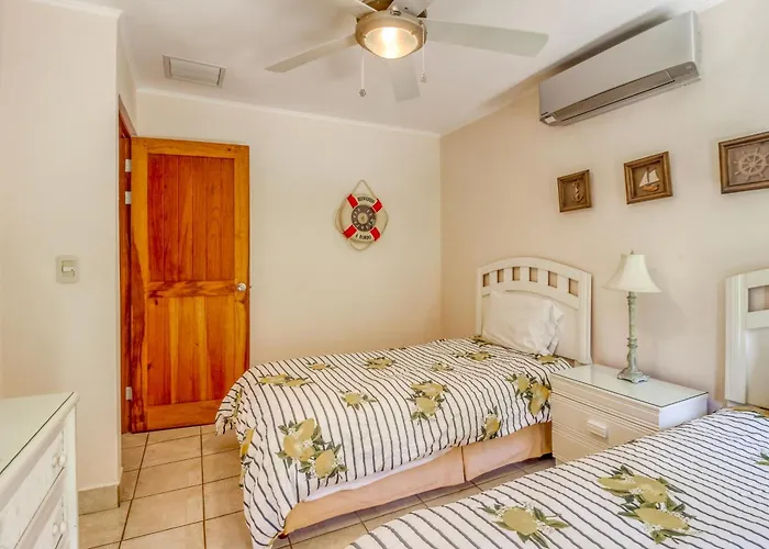 Villa Bahia Pez Vela At 18 Playa Ocotal